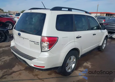 2011 Subaru Forester 2.5X z USA, uszkodzony, nr VIN JF2SHABC0BH711735